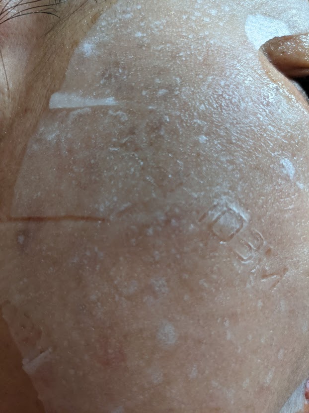 TEATREE 　顔に貼る